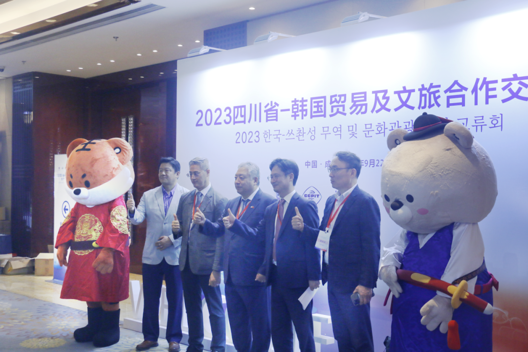 1706766610711745.png 640 (1).png